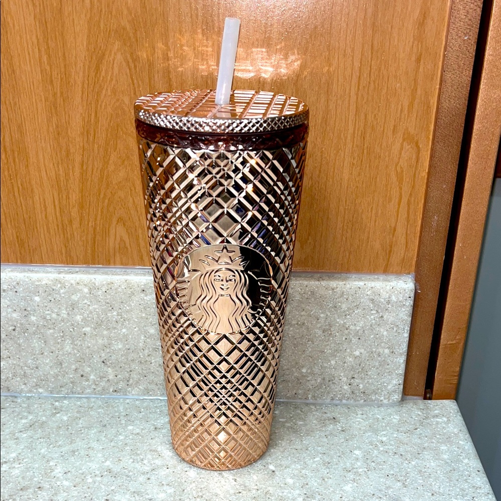 Starbucks tumbler holiday 2023-copper